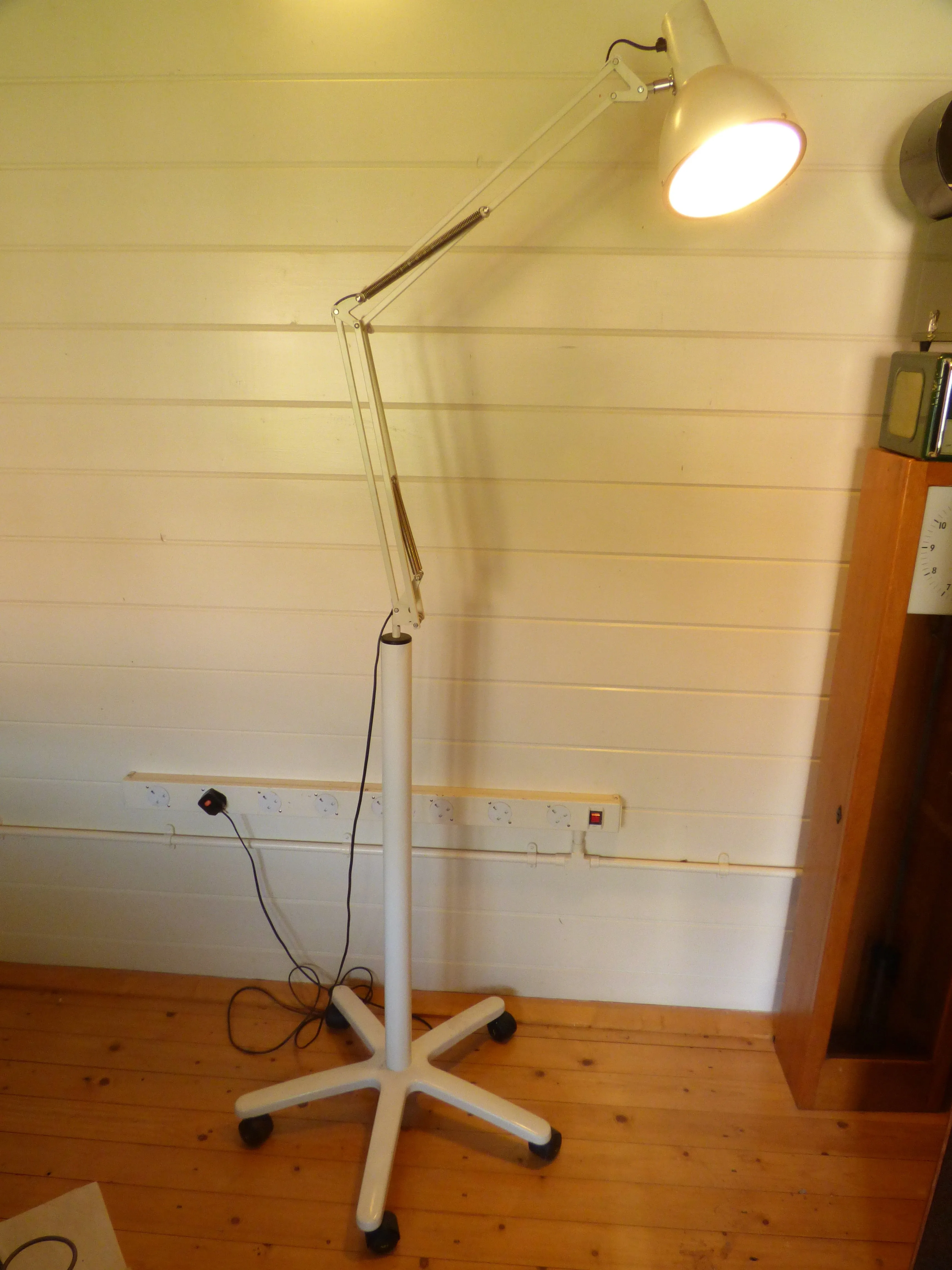 Anglepoise 82EL White Trolley Floor Lamp With Black Flex