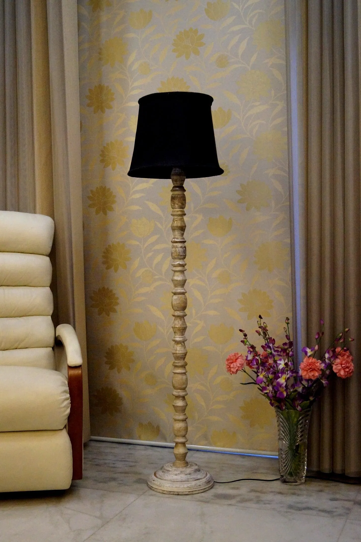 Classic Floor Lamp Black & Brown with (Bulb Not Included)