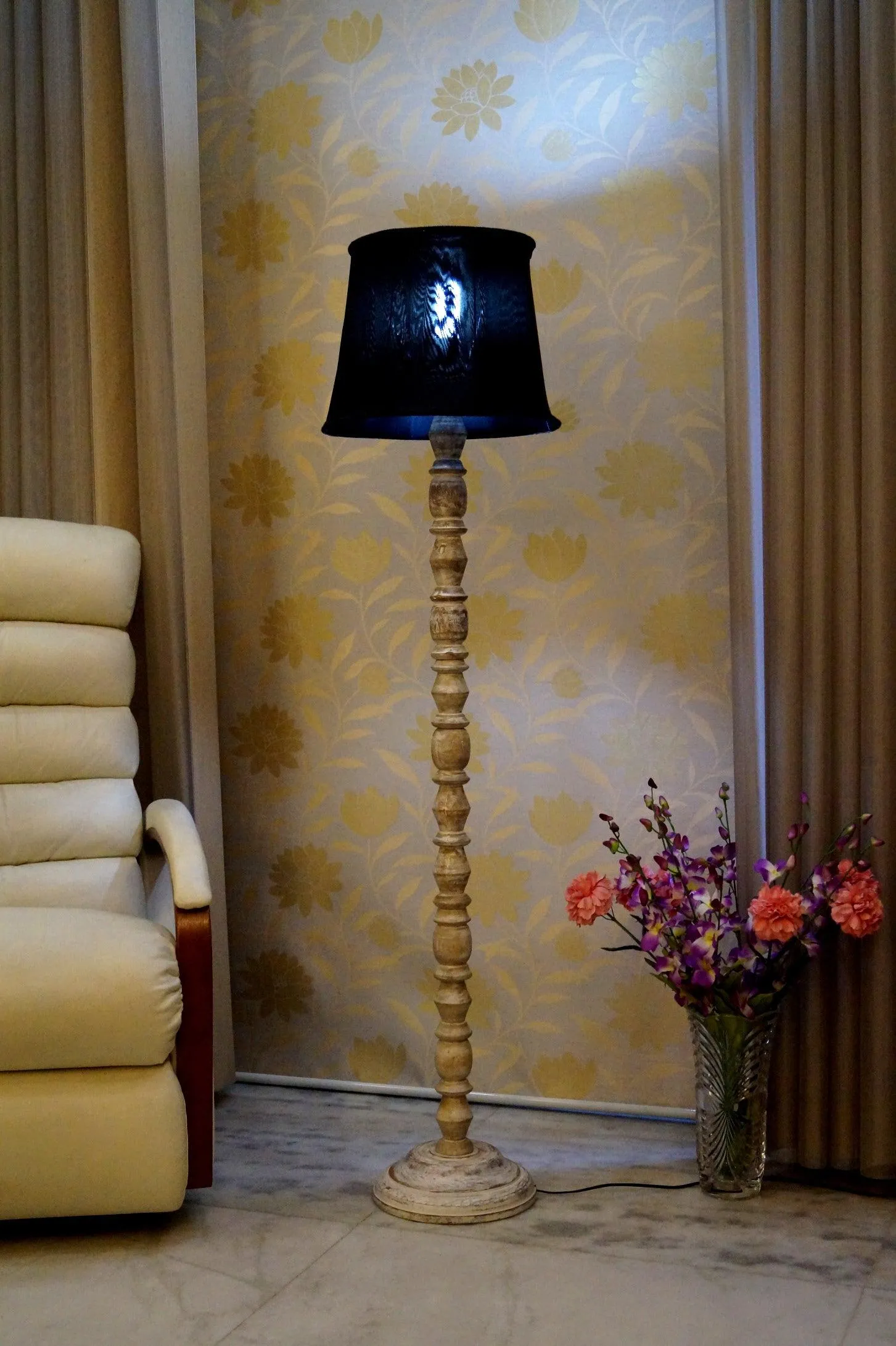 Classic Floor Lamp Black & Brown with (Bulb Not Included)