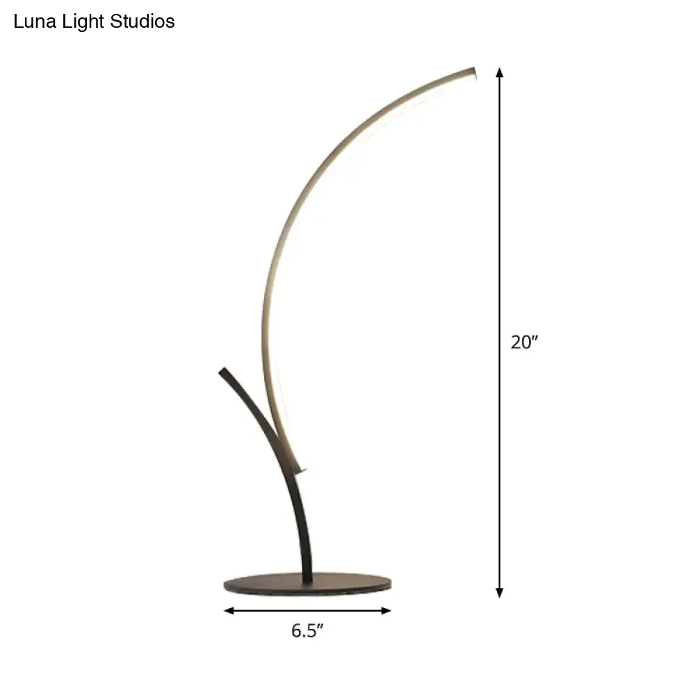 Curvy LED Night Table Lamp in Black for Bedside Reading