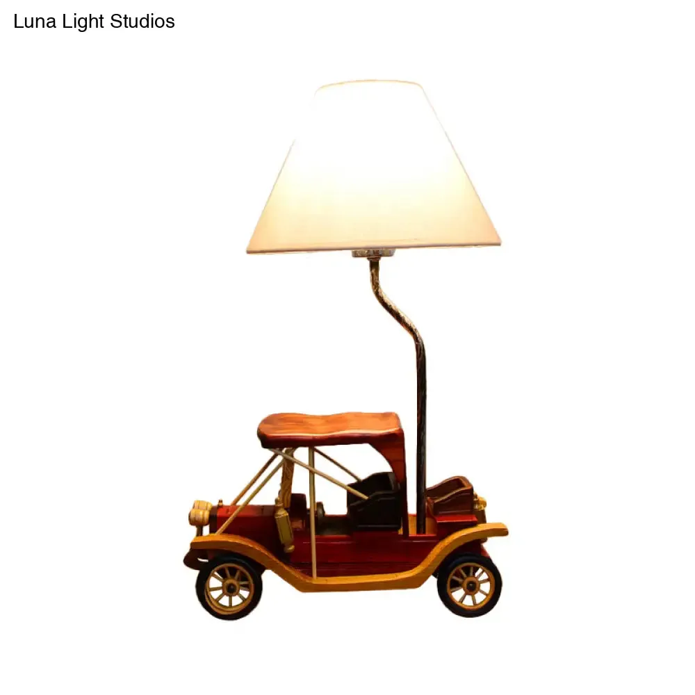 Dark Cartoon Car Desk Lamp - Resin 1-Light Desk Light for Boys Bedroom