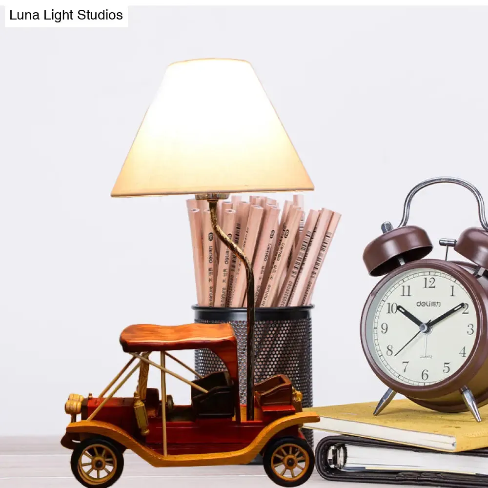 Dark Cartoon Car Desk Lamp - Resin 1-Light Desk Light for Boys Bedroom