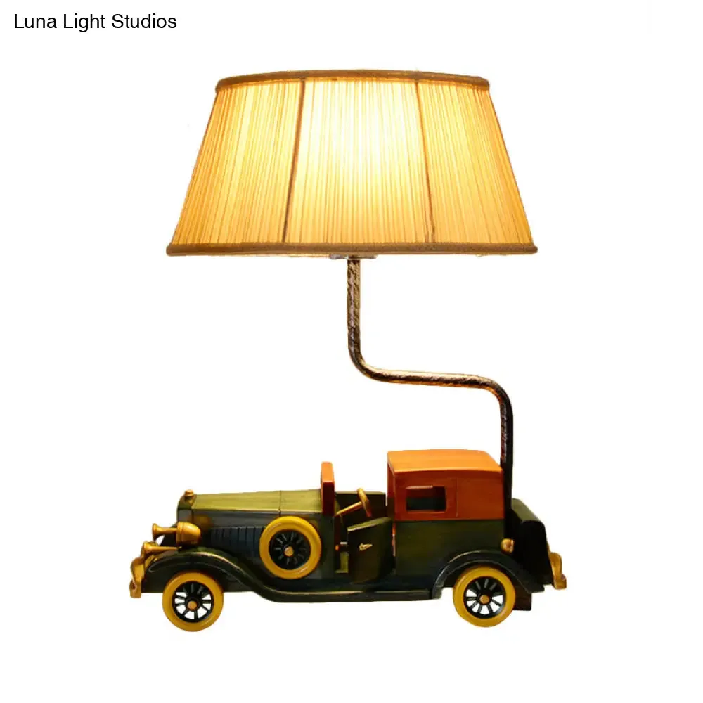 Dark Cartoon Car Desk Lamp - Resin 1-Light Desk Light for Boys Bedroom