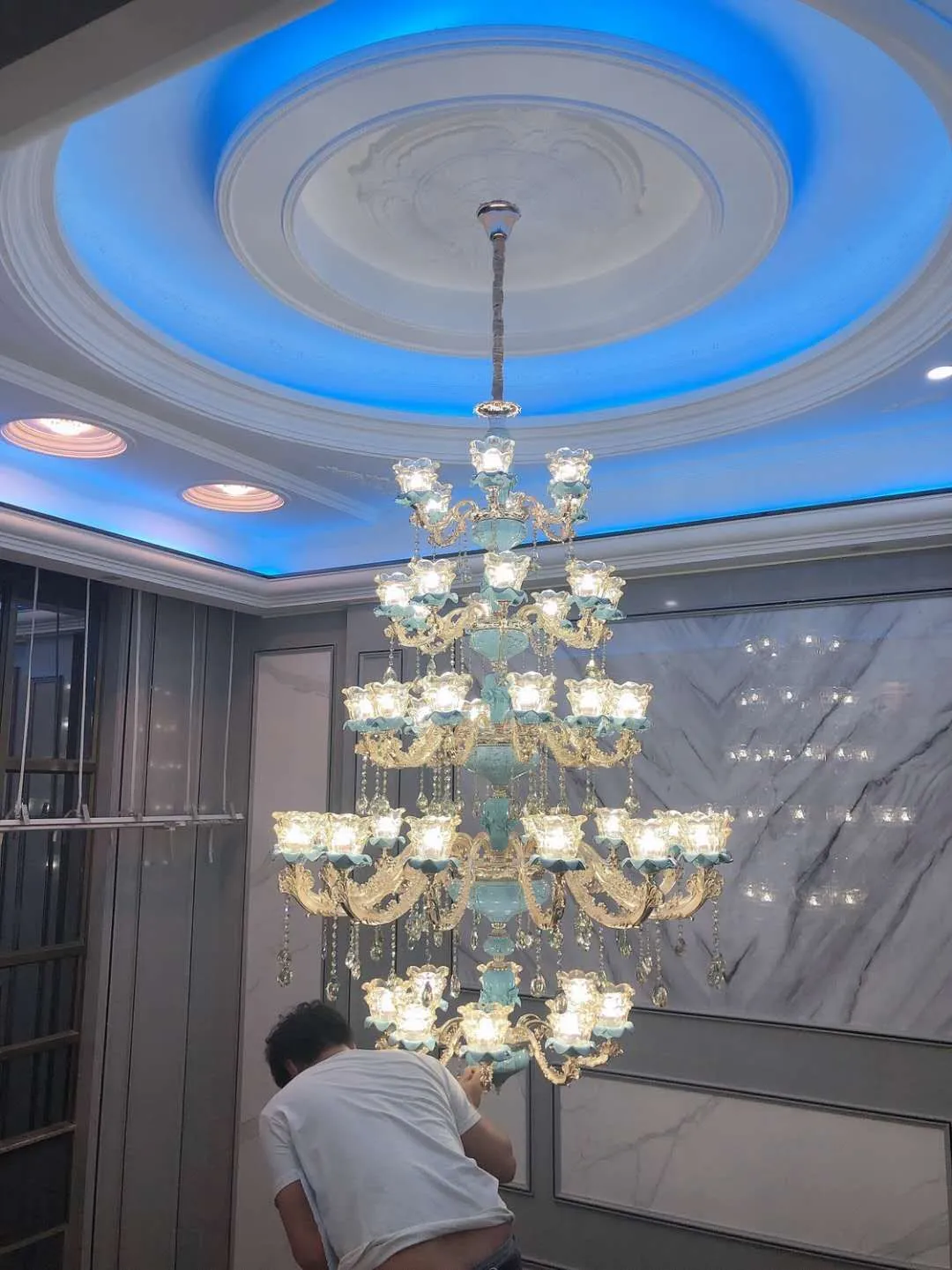 European Vintage Style Duplex Building Ceramic Three Story Chandelier For Living Room