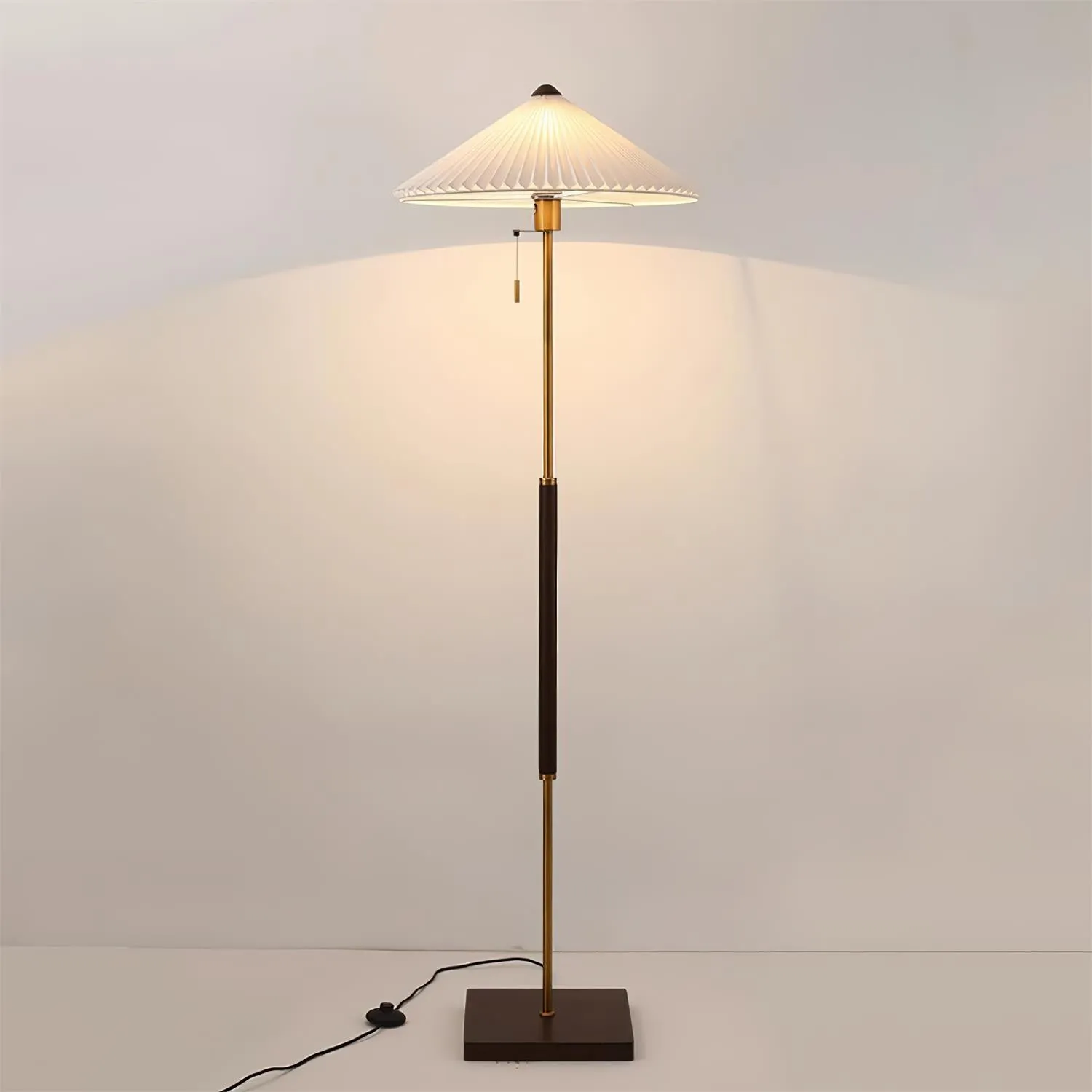 Flores Floor Lamp