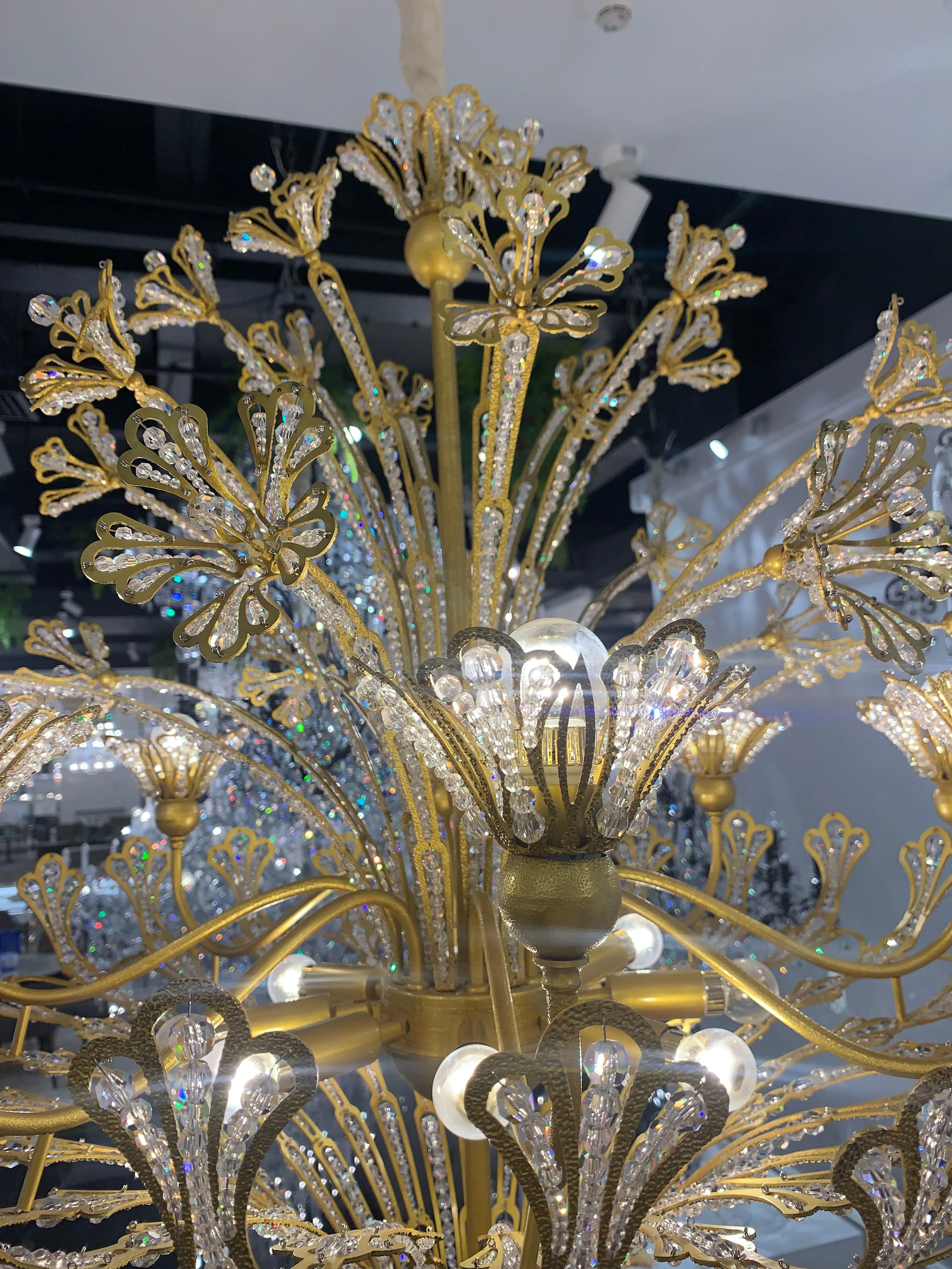 French Style Floral Crystal Chandelier in Gold Finish