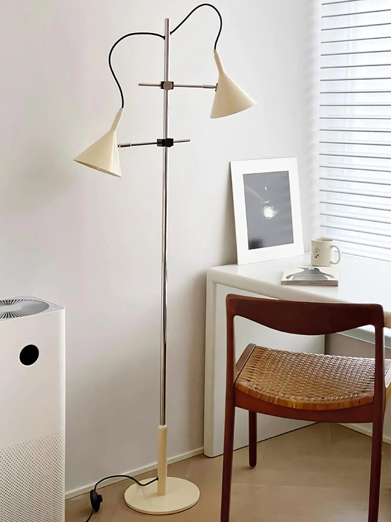 Laiton Floor Lamp